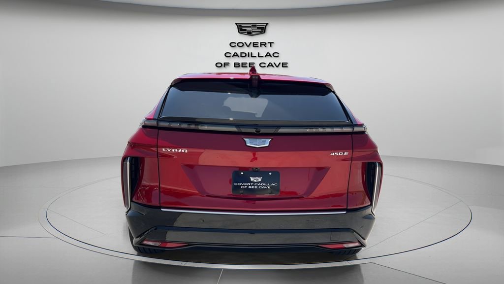 2025 Cadillac Lyriq Luxury photo 8