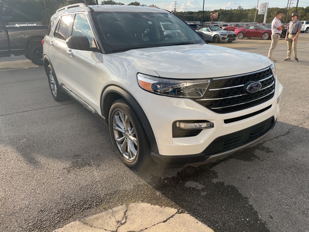 2020 Ford Explorer XLT photo 2