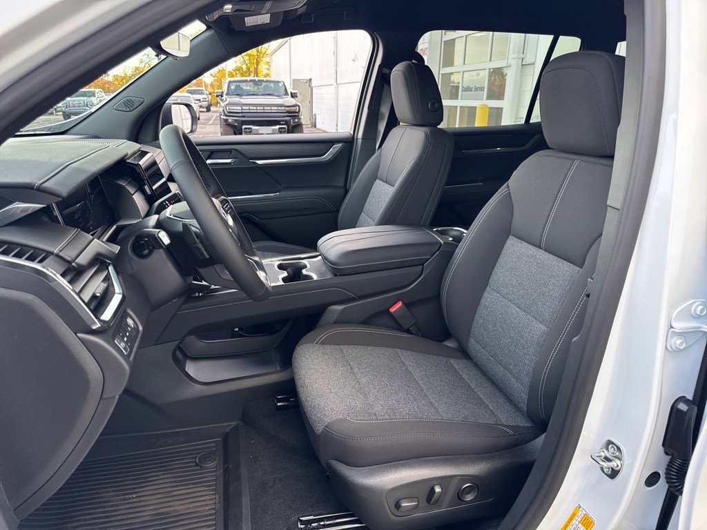 2026 Gmc Acadia Elevation photo 4