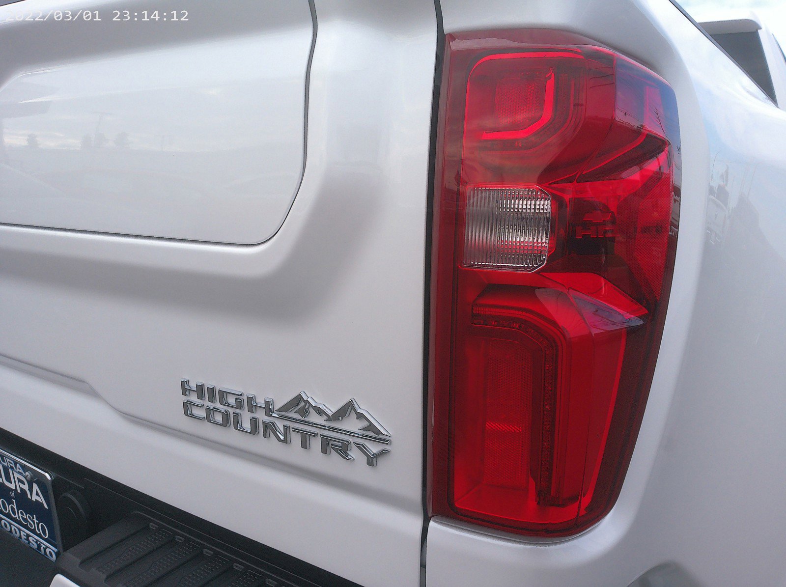 2025 Chevrolet Silverado 3500HD High Country photo 14