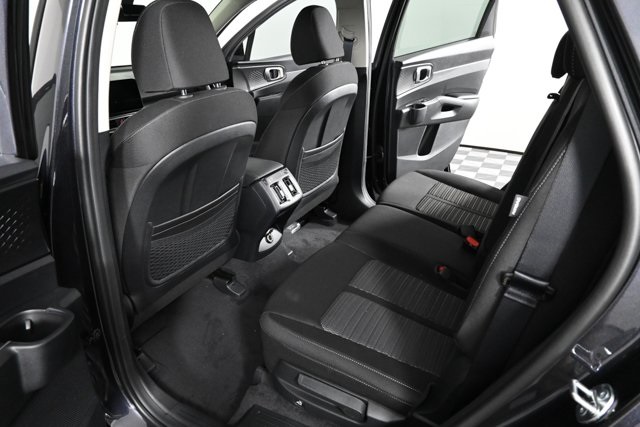 2026 Kia Sorento S photo 12