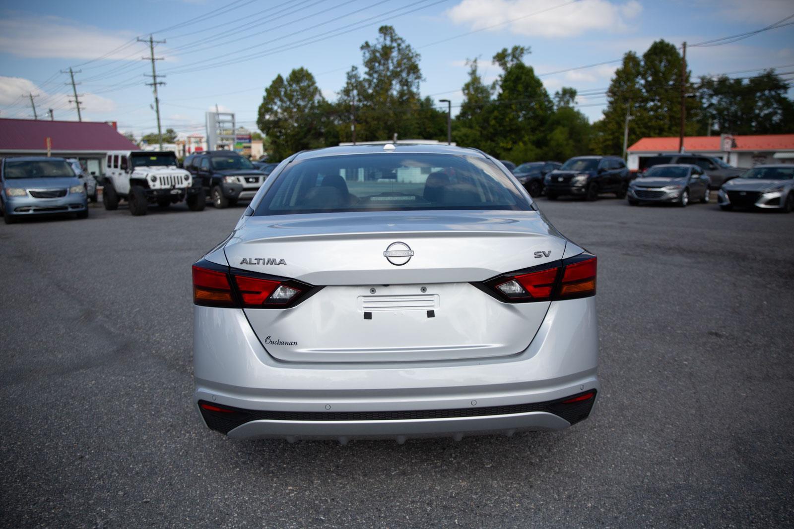 2024 Nissan Altima 2.5 SV photo 4