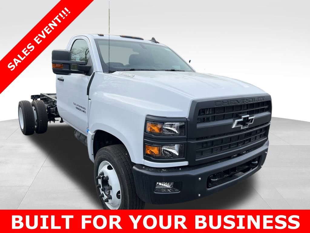 2024 Chevrolet Silverado 4500 Medium Duty Chassis Cab Work Truck's photo