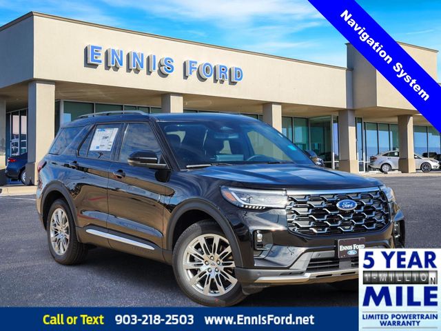2026 Ford Explorer Platinum's photo