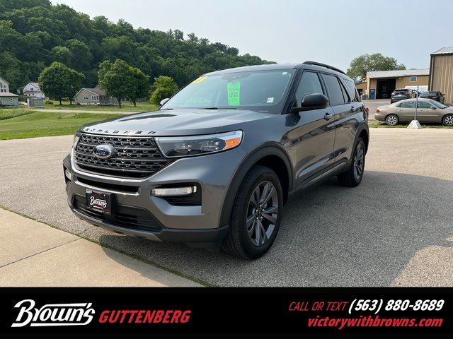 2023 Ford Explorer XLT's photo