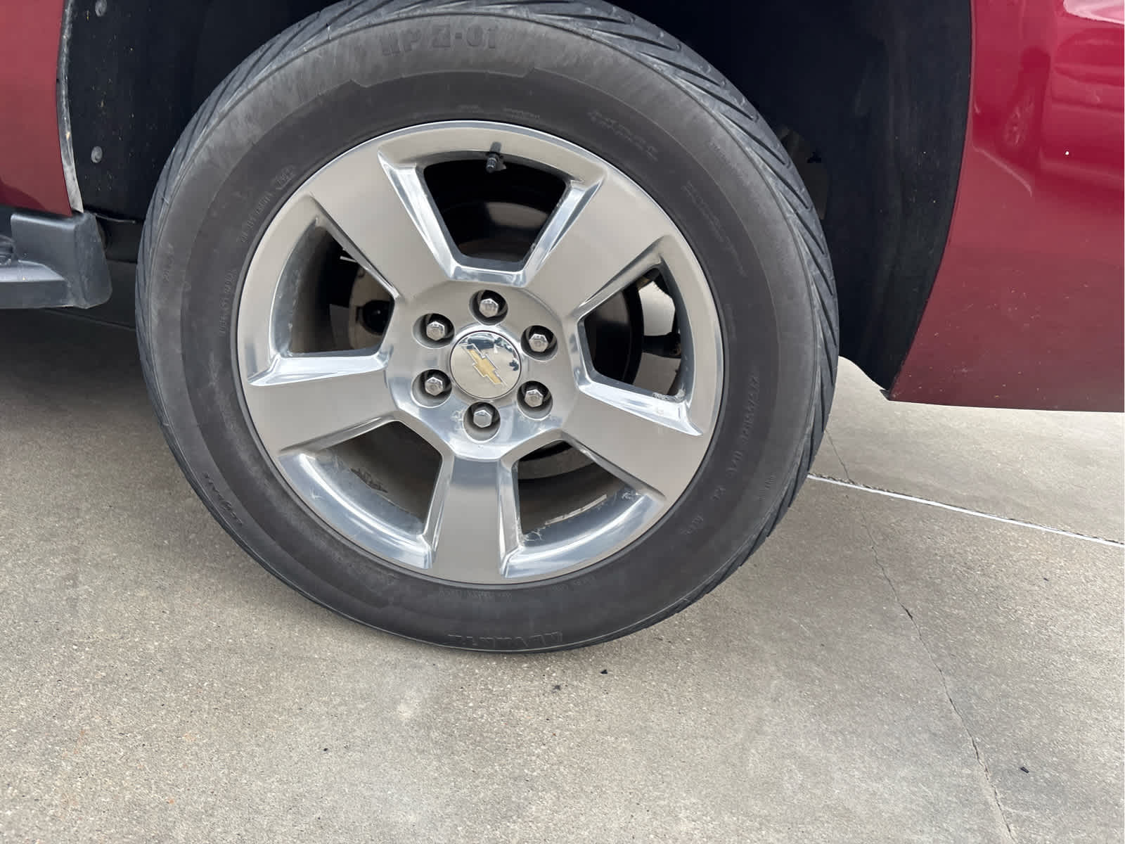 2018 Chevrolet Tahoe LT photo 4