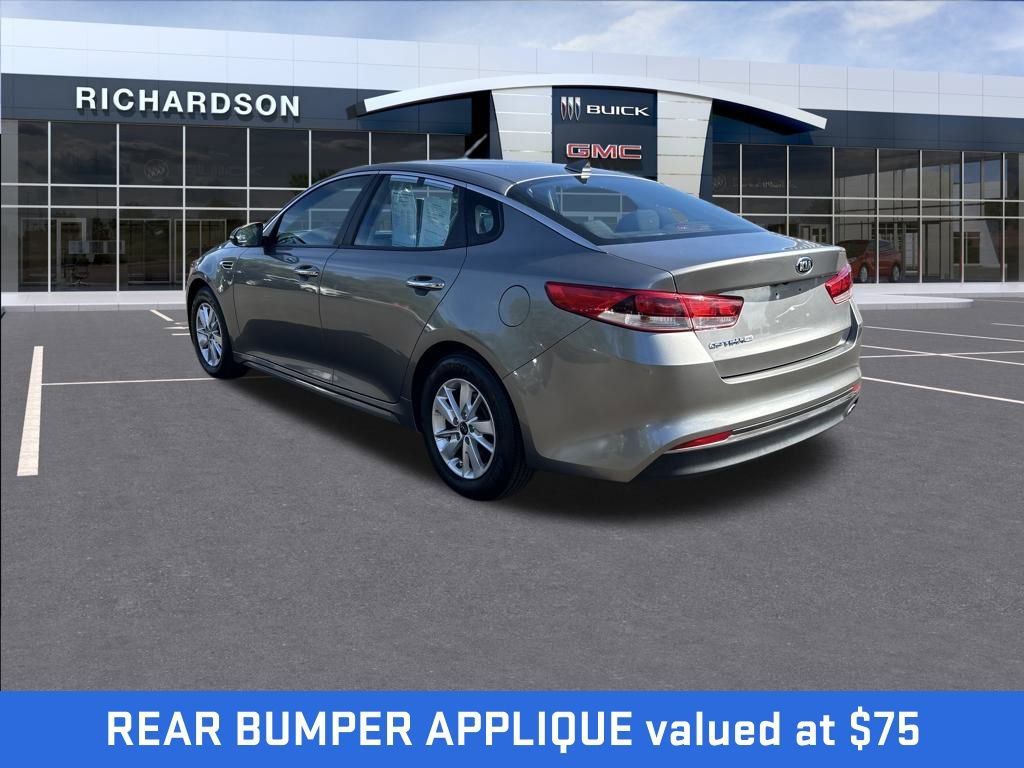 2018 Kia Optima LX photo 3