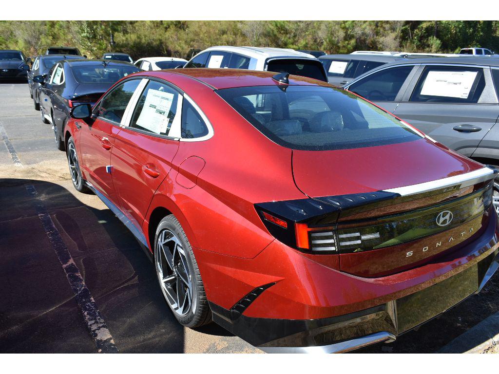 2026 Hyundai Sonata SEL Sport photo 4