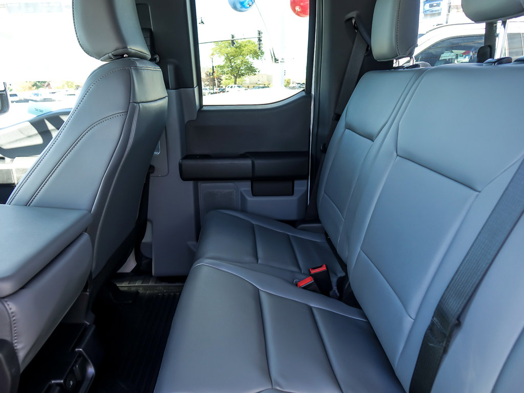 2025 FORD F-350 - Image 19