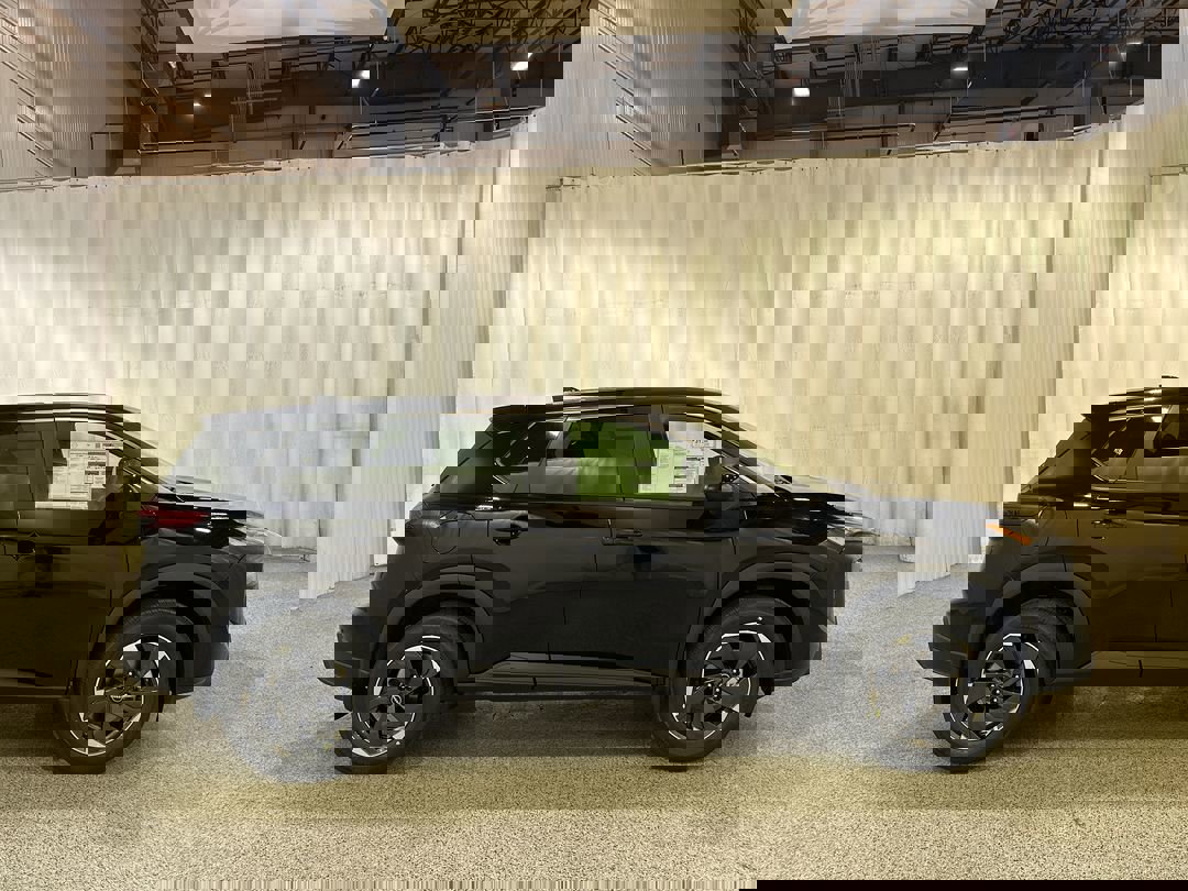 2026 Nissan Rogue SV photo 4