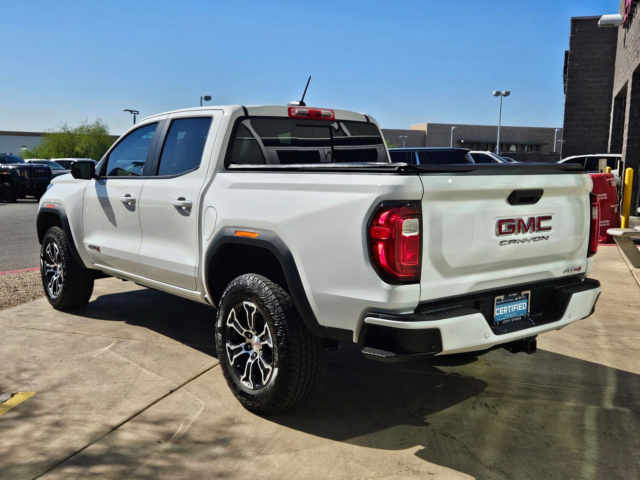 2024 Gmc Canyon AT4 photo 3