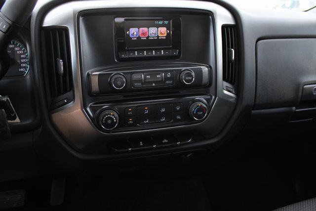 2015 Chevrolet Silverado 2500HD LT photo 22