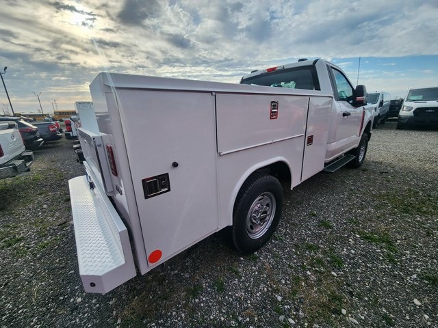 2023 Ford F-250 XL photo 3