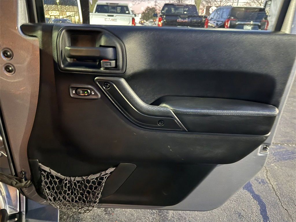 2017 JEEP WRANGLER - Image 27