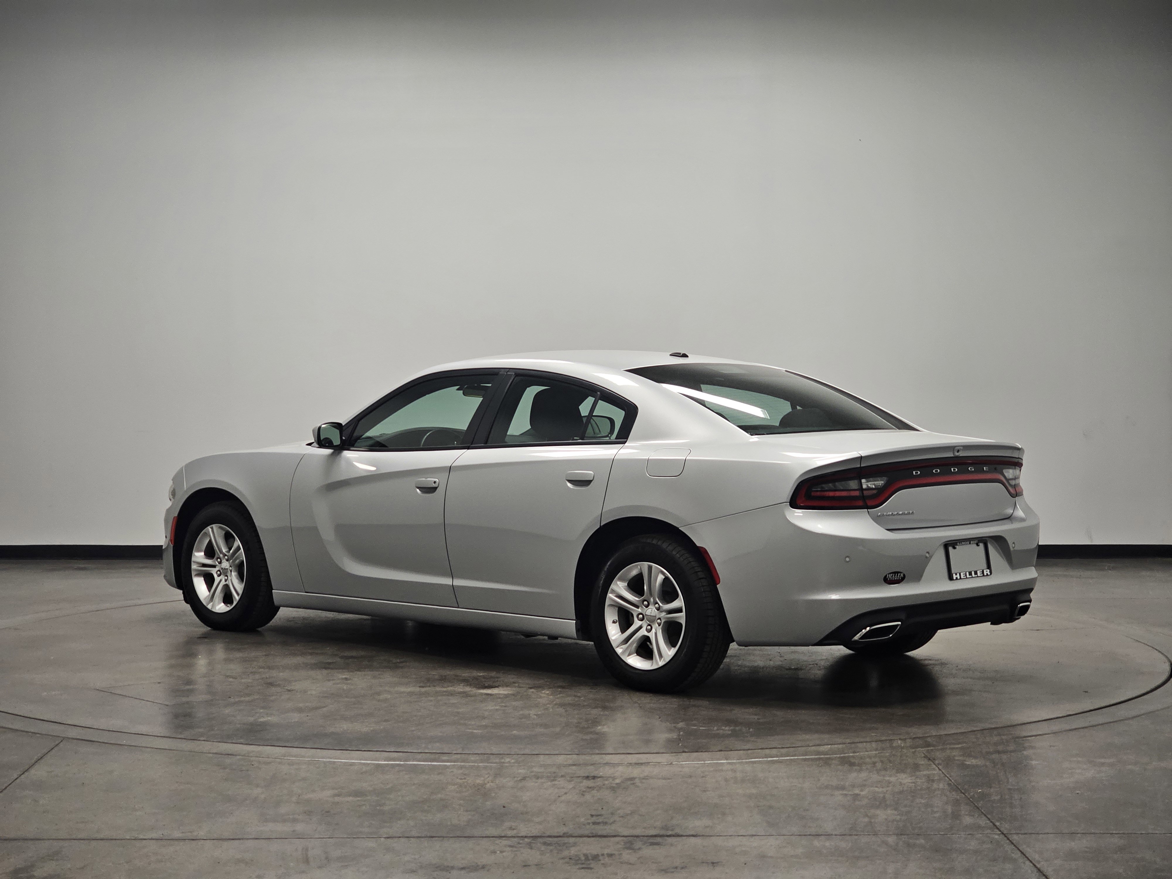 2022 Dodge Charger SXT photo 4