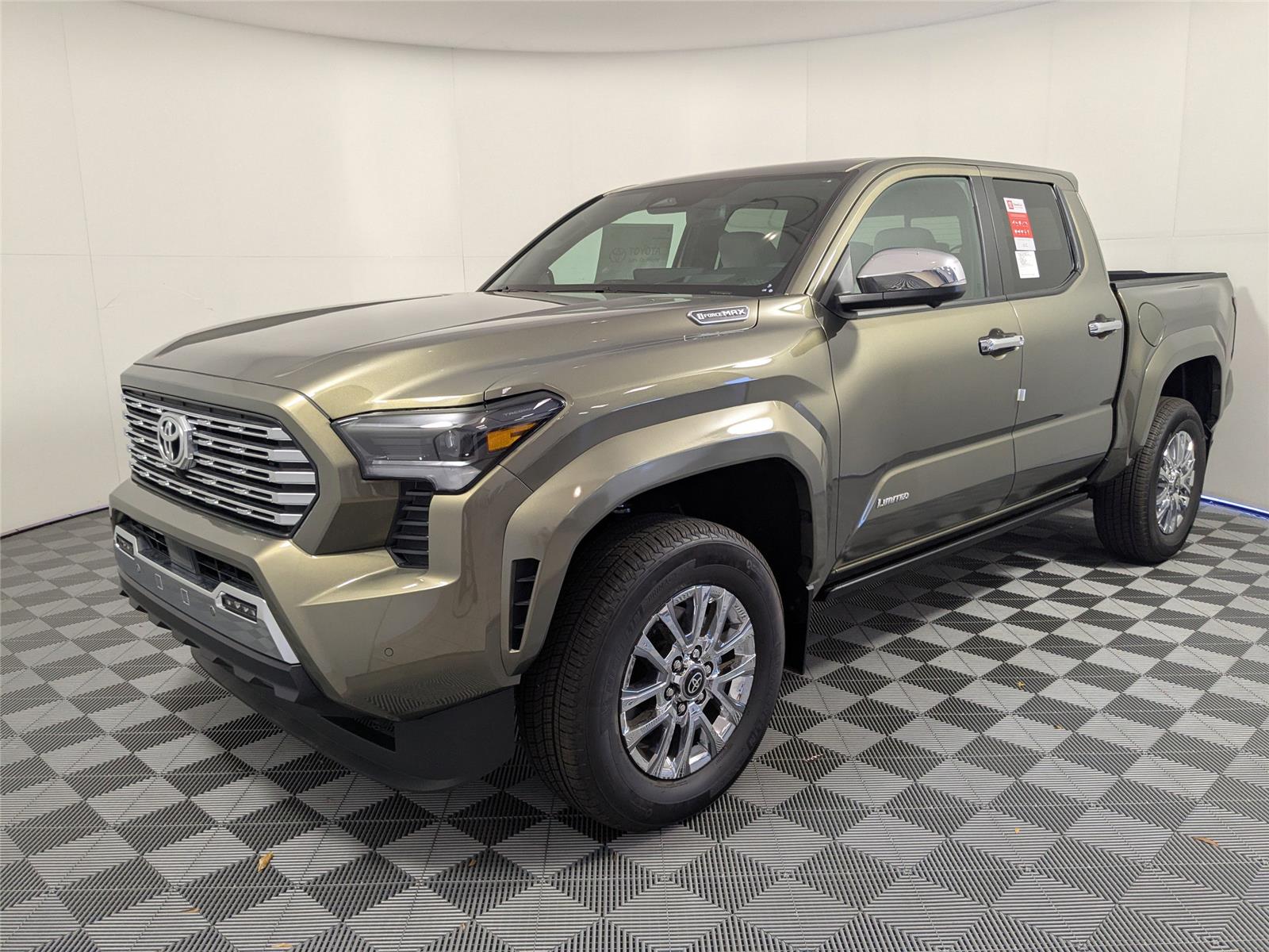 2025 Toyota Tacoma Limited's photo