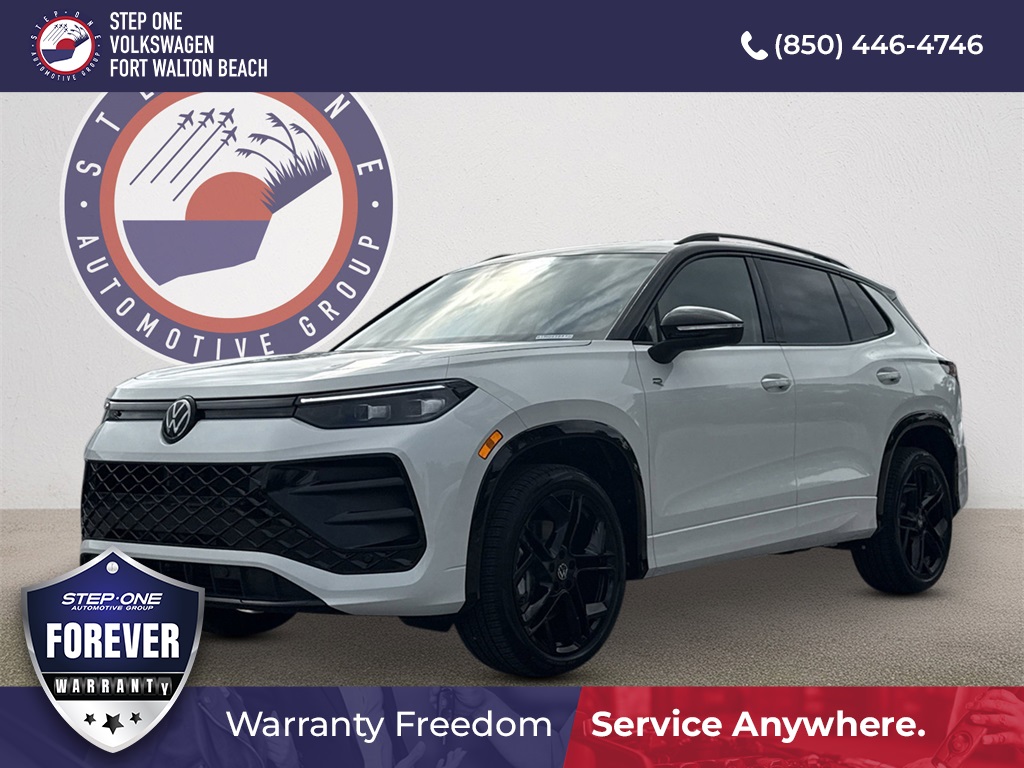 2026 Volkswagen Tiguan SE R-LINE BLACK's photo