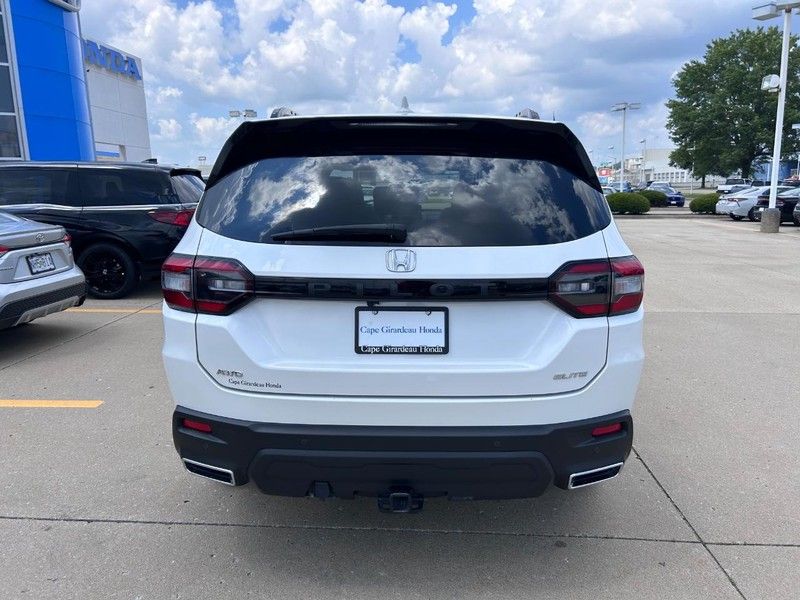 2023 Honda Pilot Elite photo 3