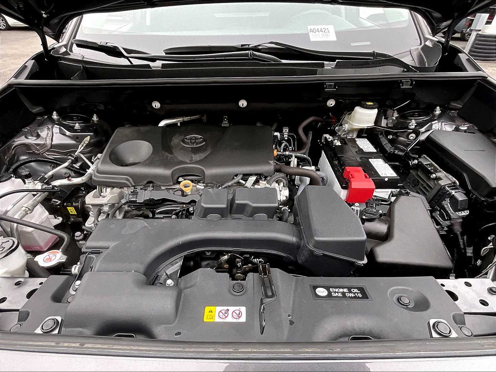 2024 Toyota RAV4 XLE photo 29