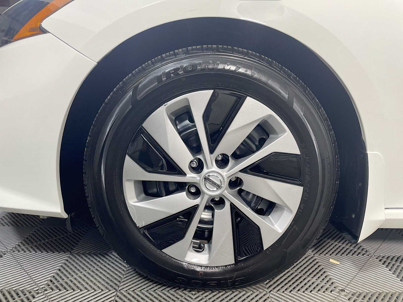 2022 Nissan Altima 2.5 S photo 24