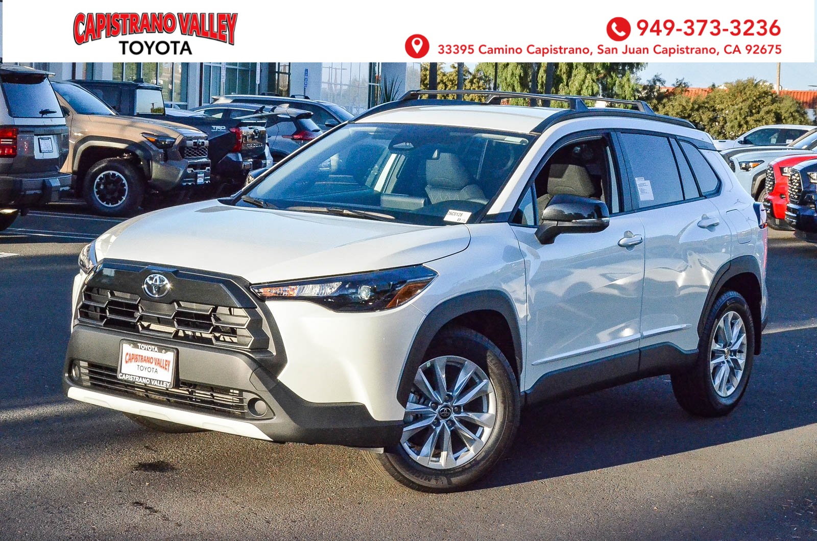 2026 Toyota Corolla Cross LE's photo