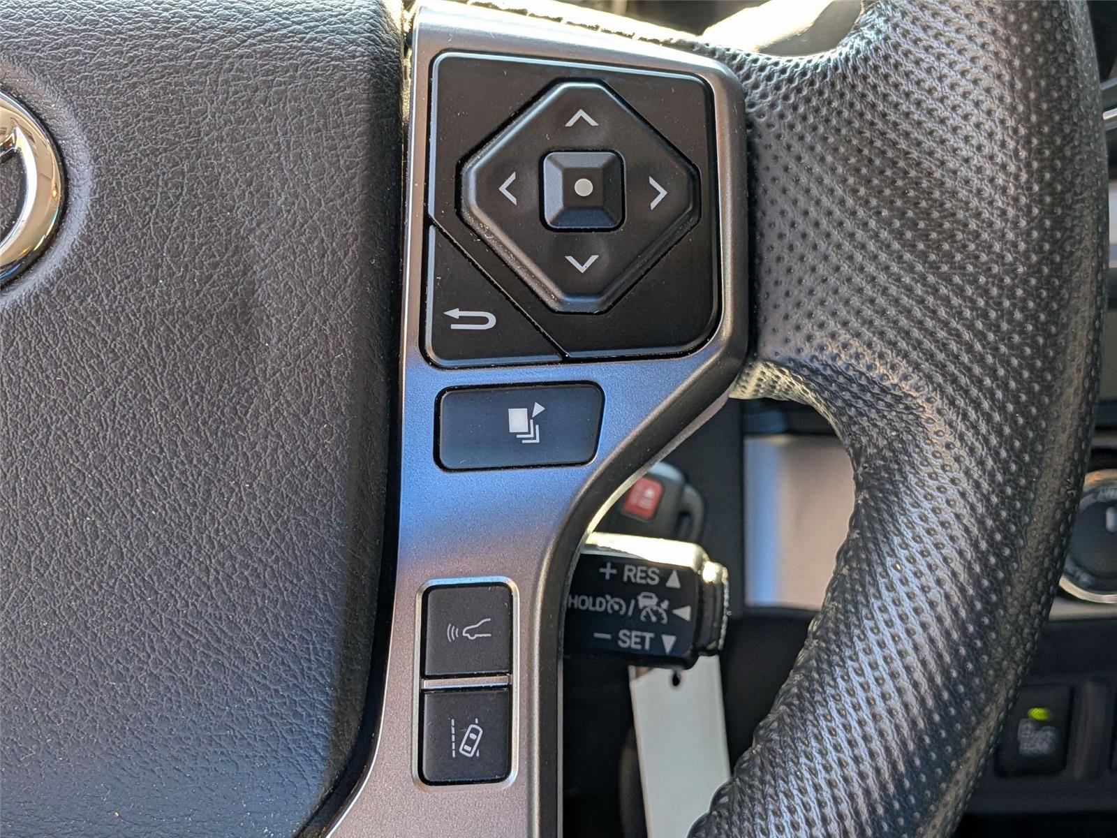 2022 Toyota Tacoma SR5 Double Cab V6 photo 19