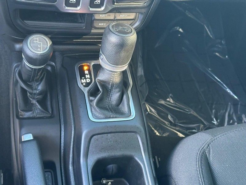 2019 Jeep Wrangler Sport S photo 18