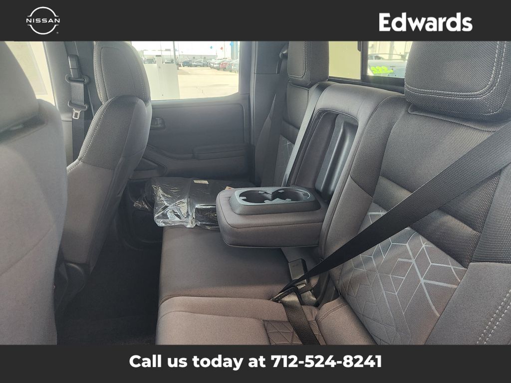 2026 Nissan Frontier SV photo 14
