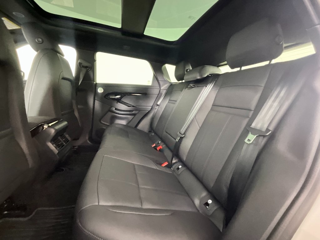 2026 Land Rover Range Rover Evoque Dynamic SE photo 3