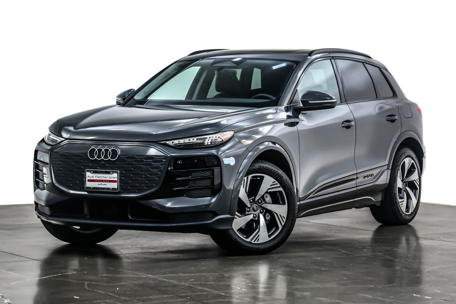 2025 Audi Q6 e-tron Premium Plus's photo