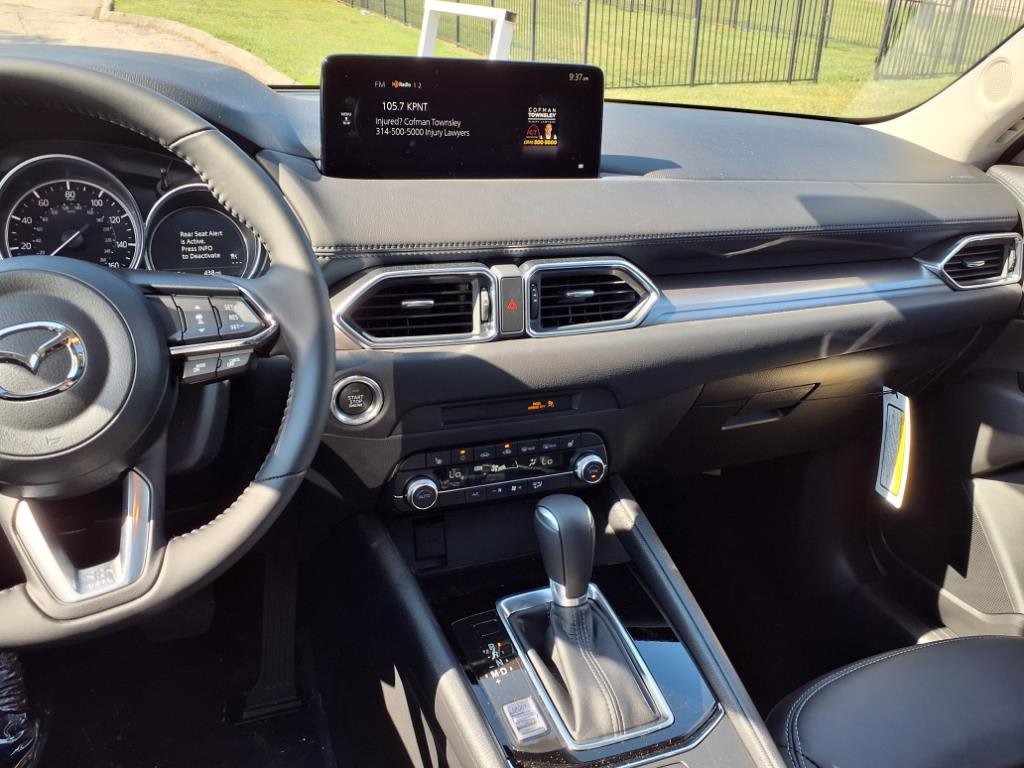 2025 Mazda CX-5 2.5 S Preferred photo 4