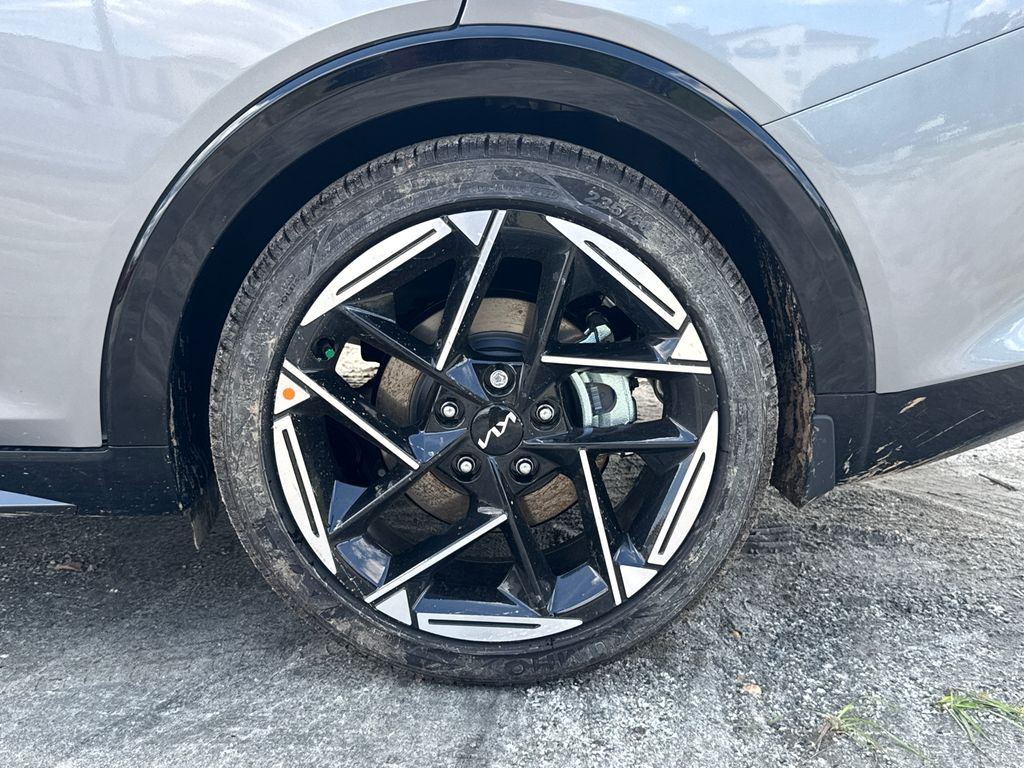 2025 Kia K4 GT-Line photo 18