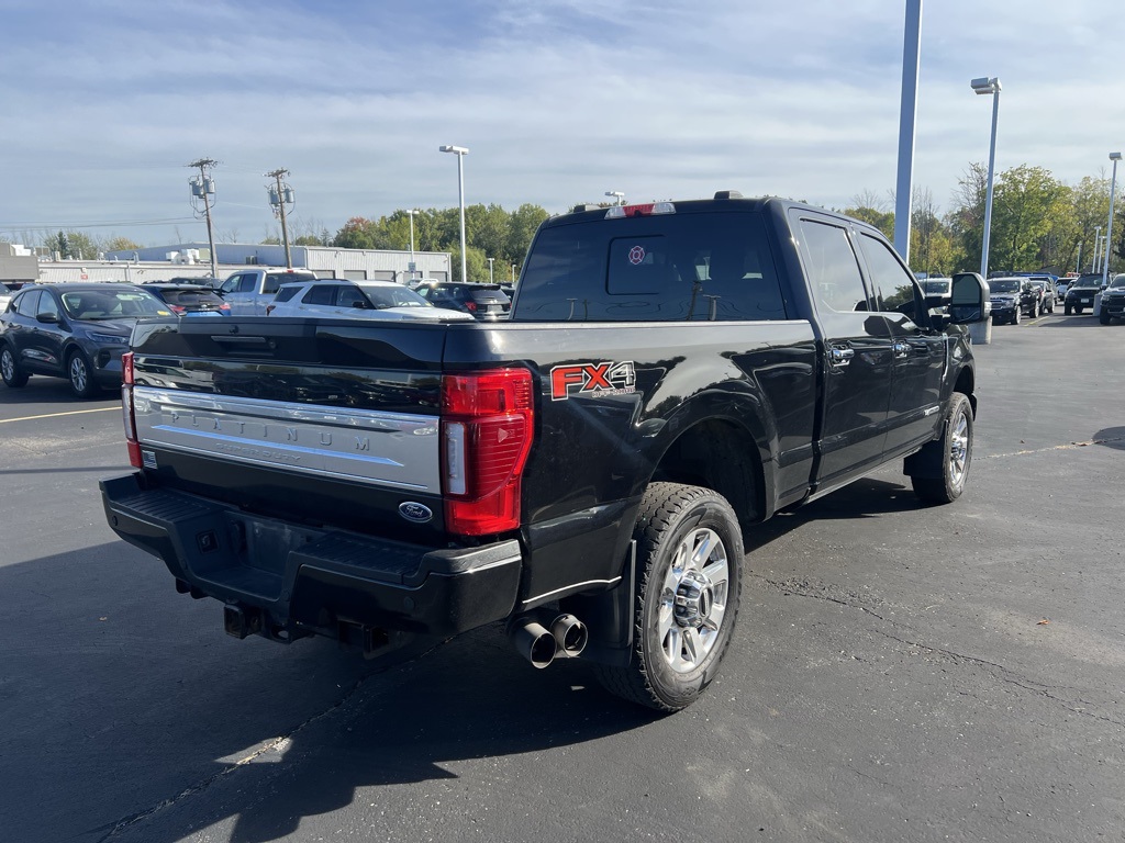 2022 Ford F-350 Platinum photo 2
