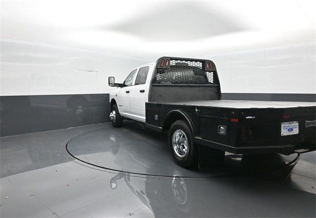 2022 Ram 3500 Tradesman photo 4