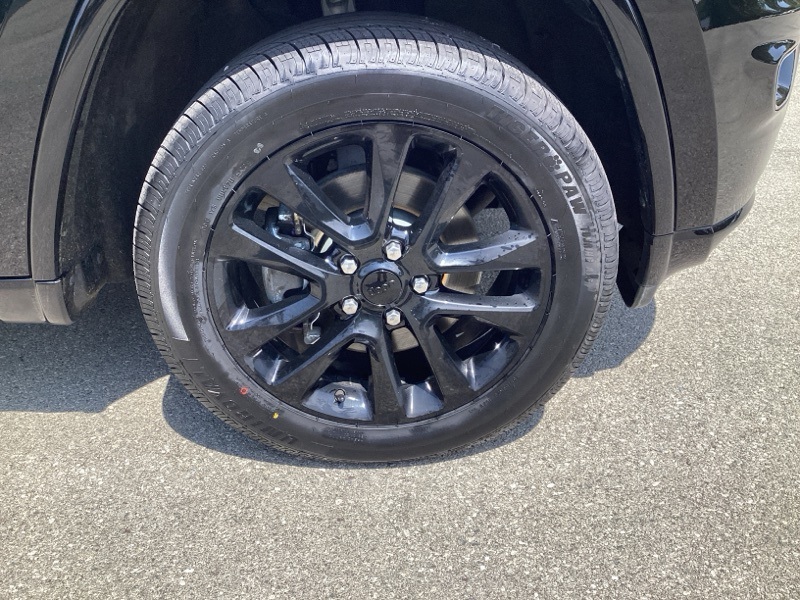 2022 Jeep Cherokee Laredo X photo 4