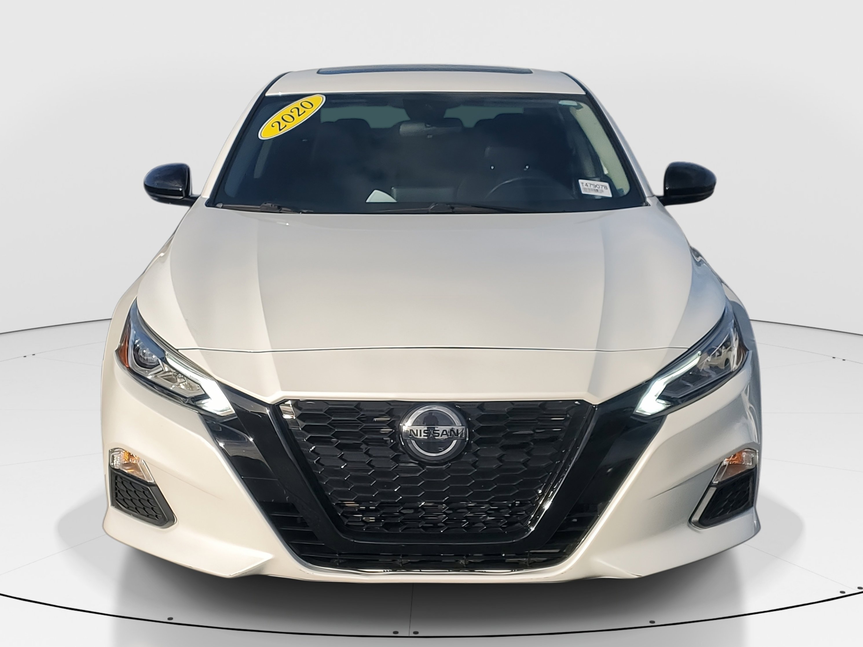 2020 Nissan Altima 2.5 SR photo 3