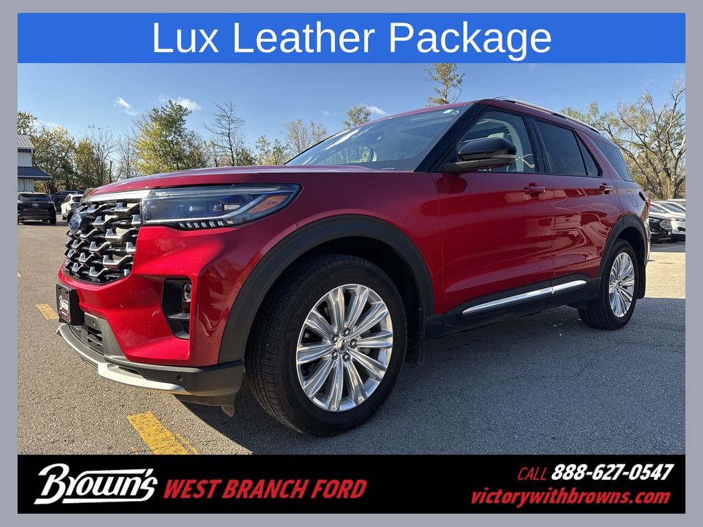 2025 Ford Explorer Platinum's photo