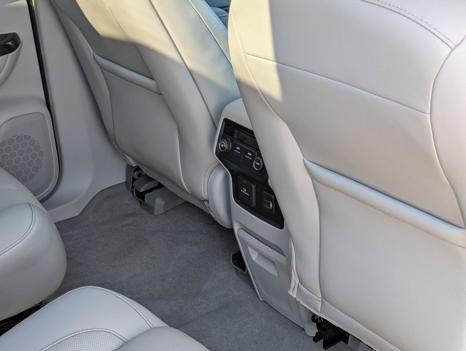 2019 Gmc Acadia SLT photo 41