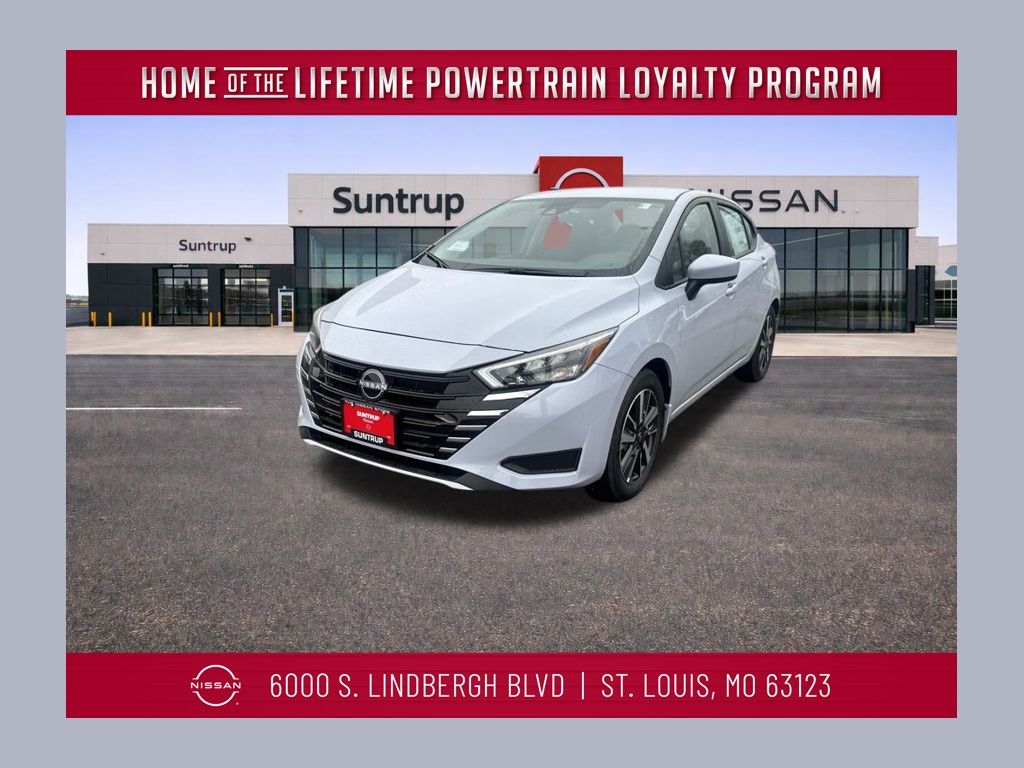 2025 Nissan Versa SV's photo