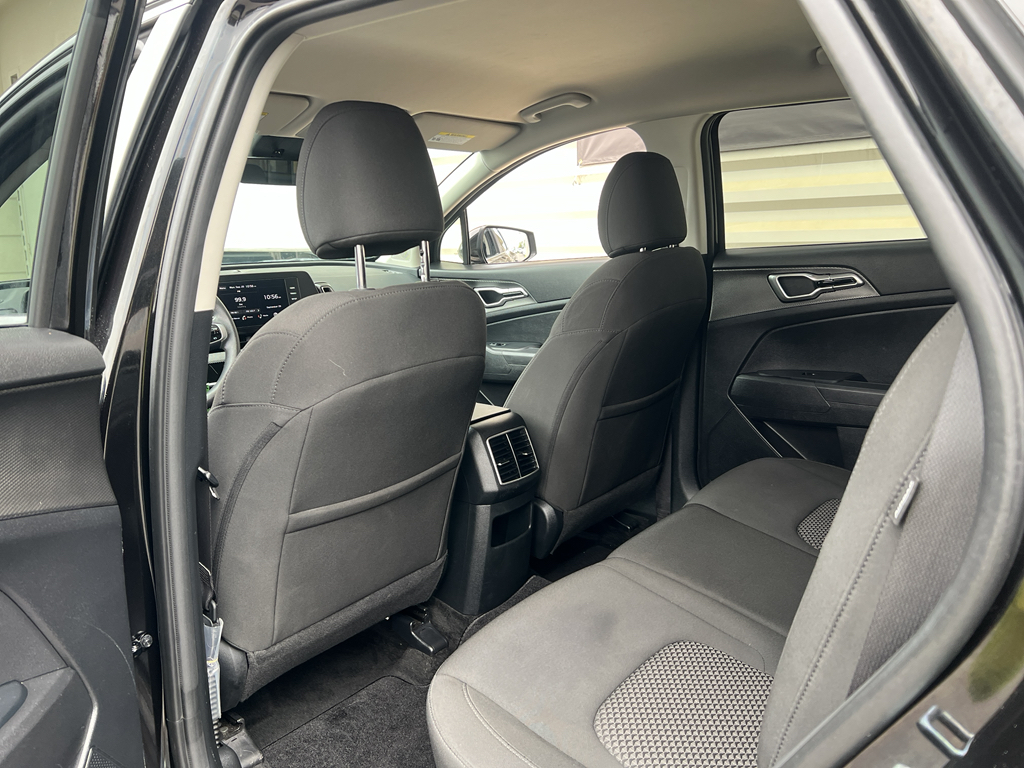 2024 Kia Sportage LX photo 10