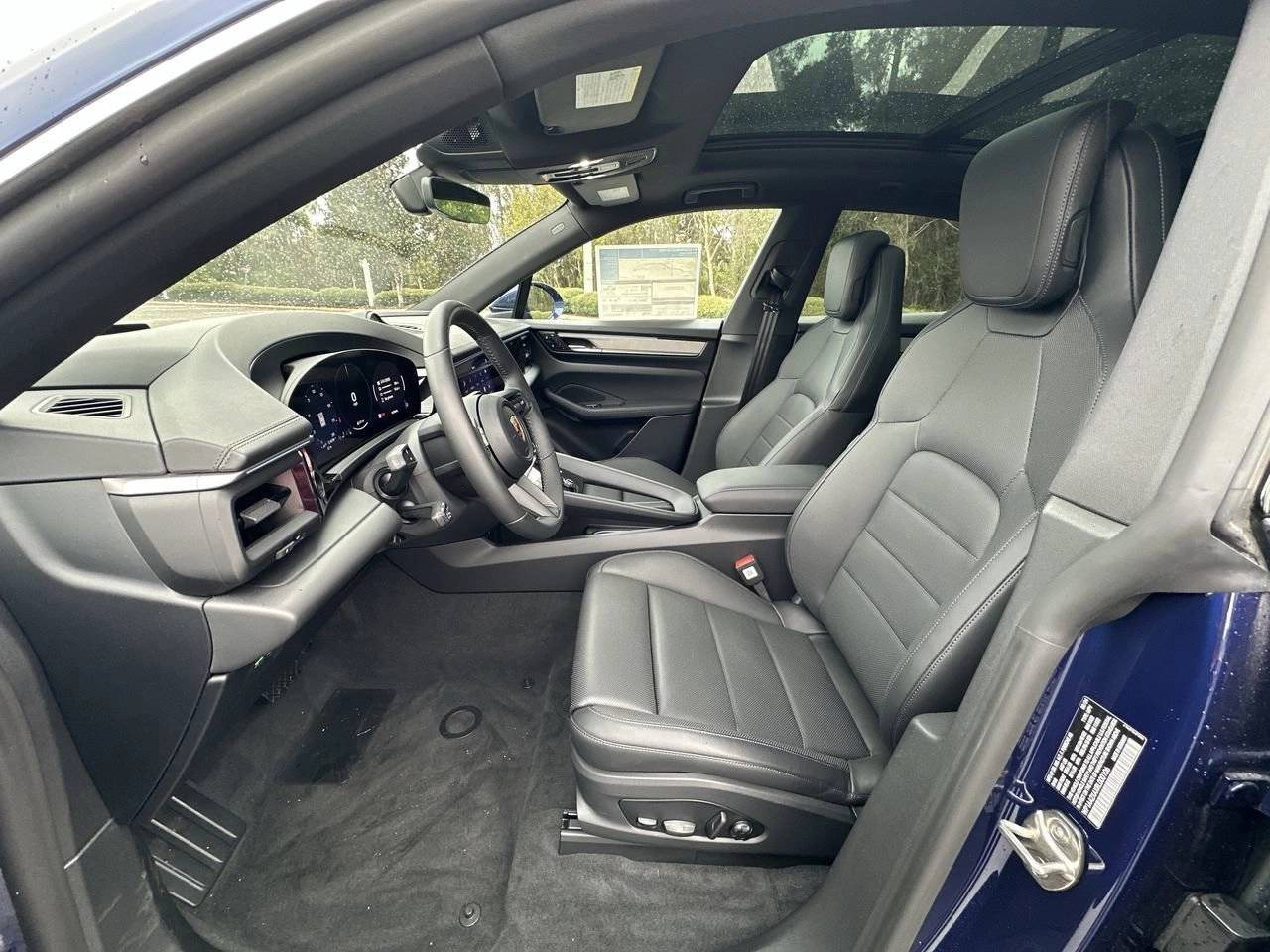 2024 Porsche Macan 4 Electric photo 15