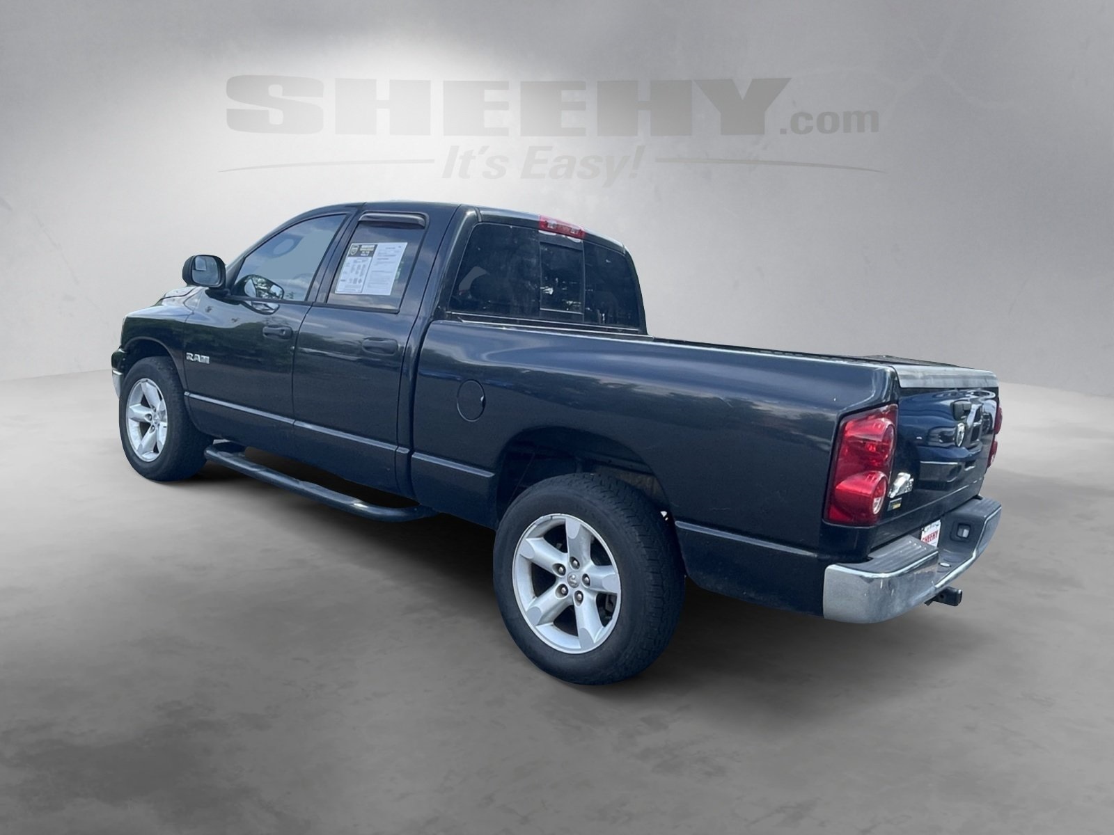 2008 Dodge Ram SLT photo 10