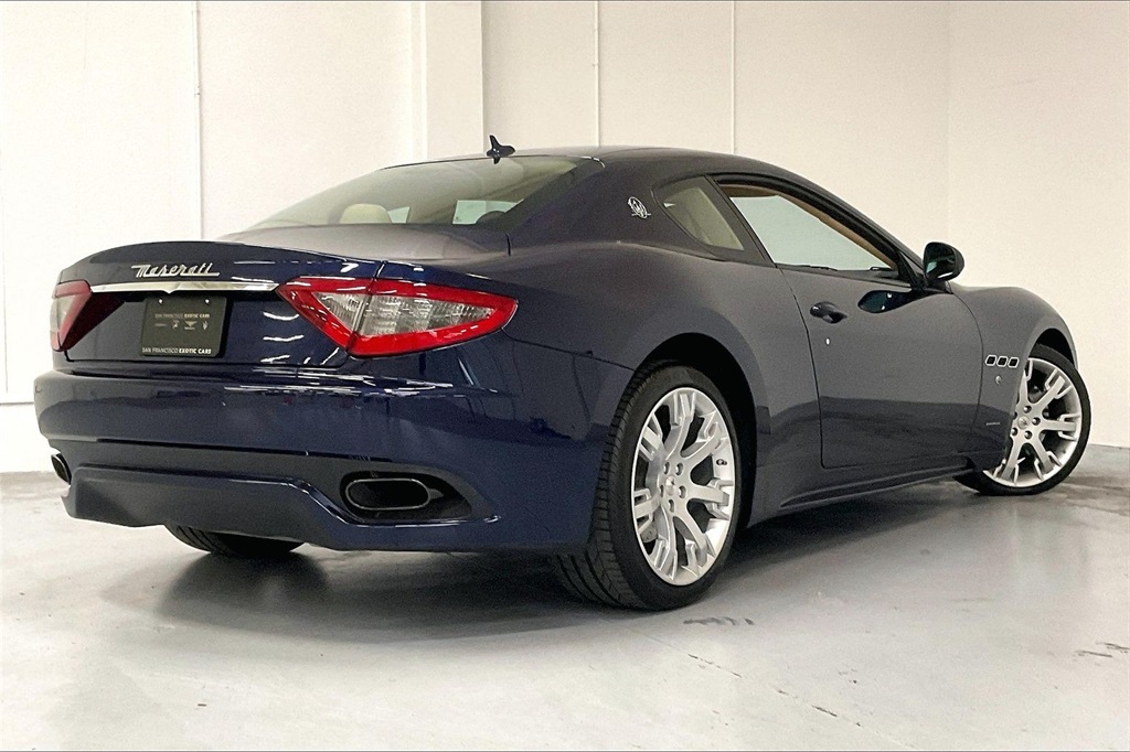 2014 Maserati Granturismo Sport photo 4