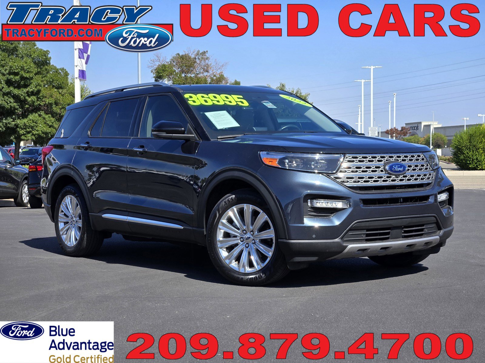 2022 Ford Explorer Limited's photo
