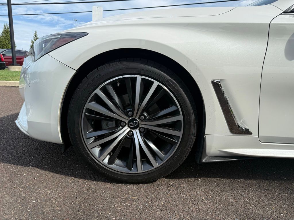 2021 Infiniti Q60 3.0t Luxe photo 7