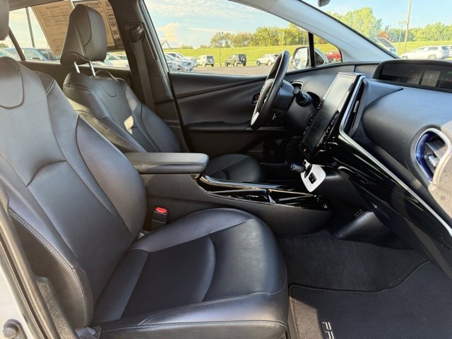 2018 Toyota Prius Two photo 8