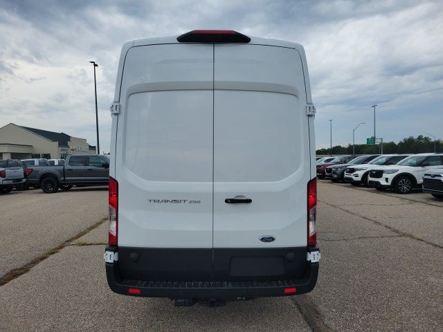 2025 Ford Transit photo 19
