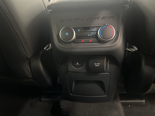 2025 Ford Explorer ST photo 32