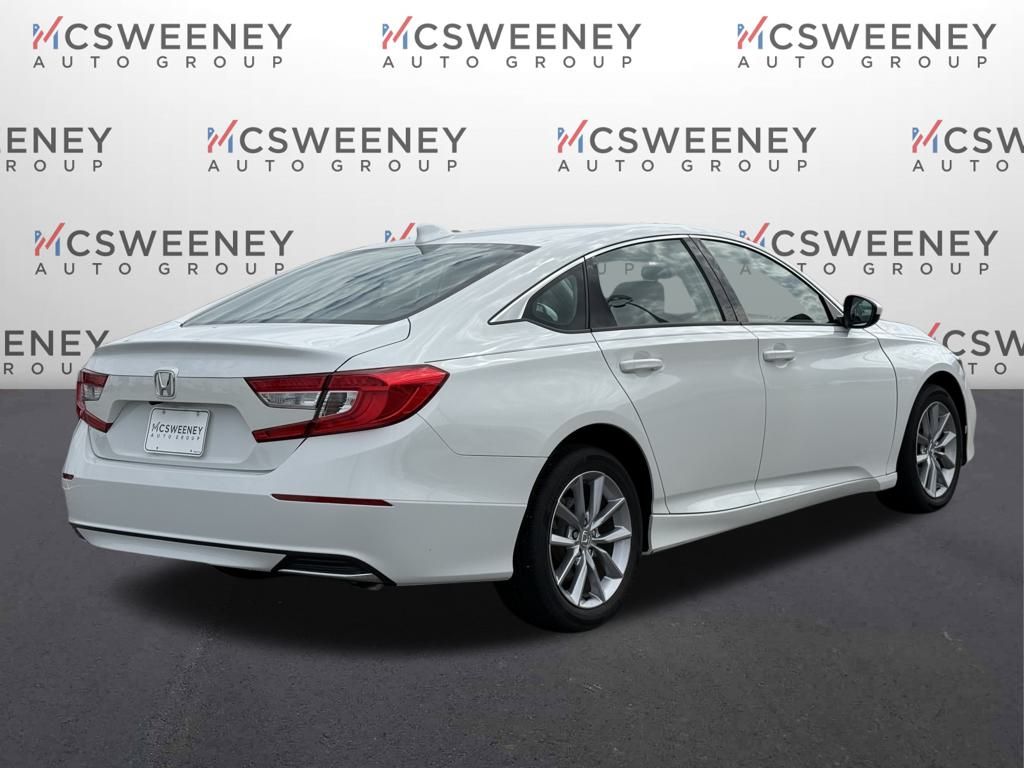 2022 Honda Accord LX photo 4