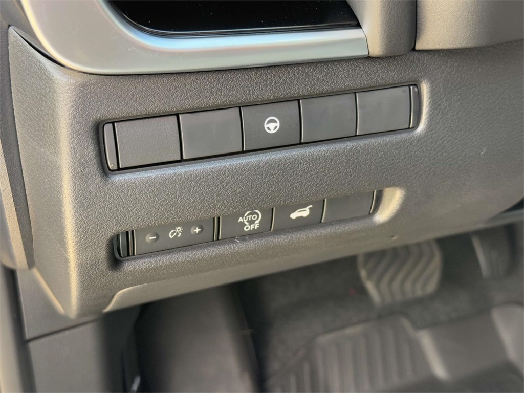 2026 Nissan Rogue SV photo 29